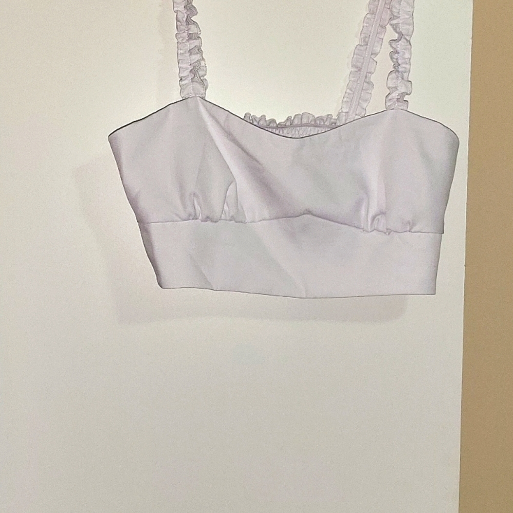 Two-piece  cropped top with high waisted flare leg pants